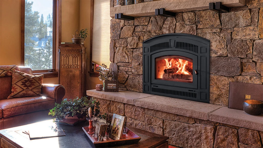 kak-vybrat-i-ustanovit-drovyanoy-kamin.jpeg