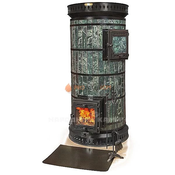 Русская баня с закрытой каменкой в облицовке змеевик