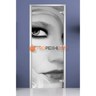 Стеклянная межкомнатная дверь DoorWood с фотопечатью Woman-09, 2000х600 мм