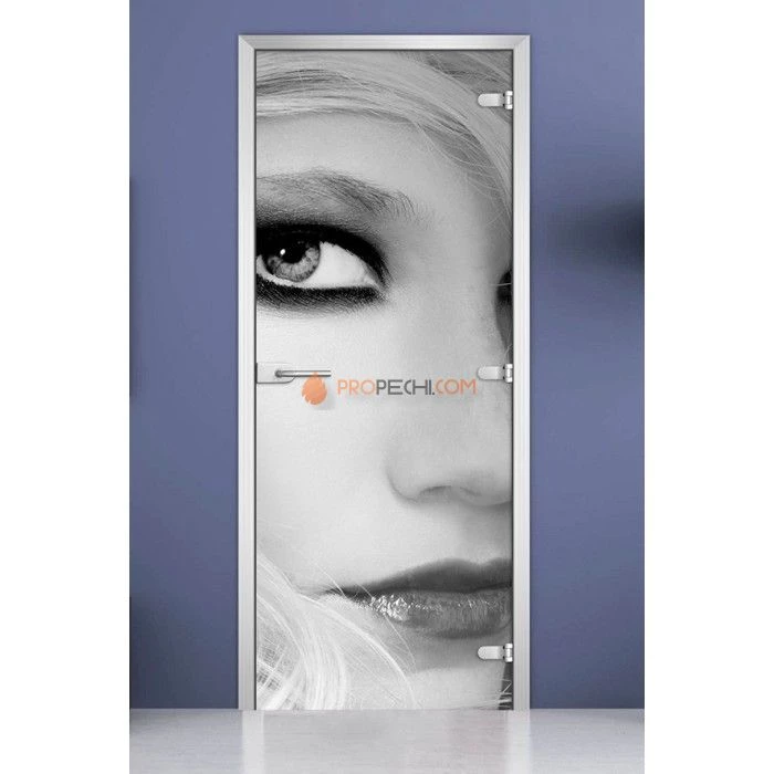 Стеклянная межкомнатная дверь DoorWood с фотопечатью Woman-09, 2000х600 мм