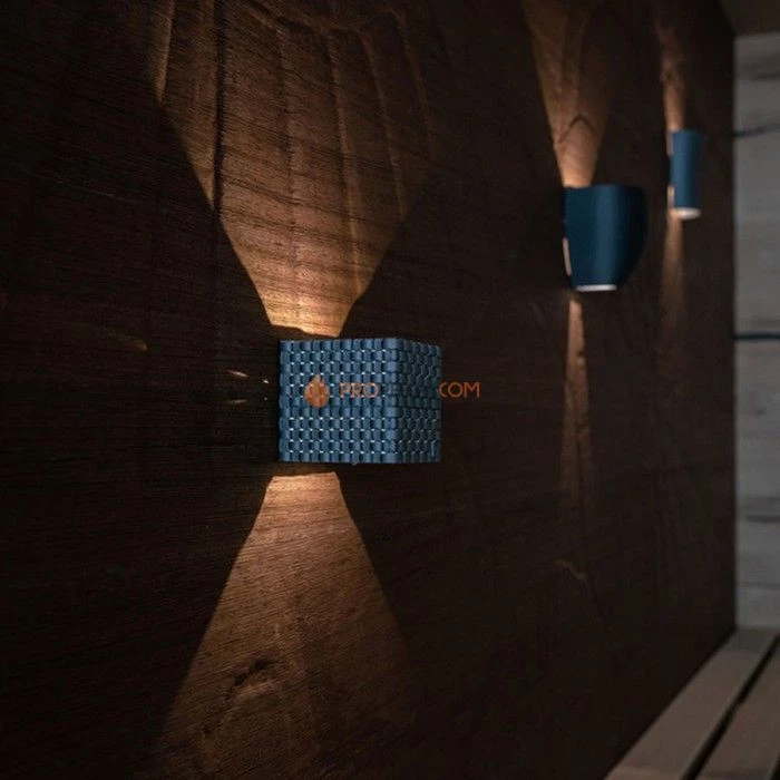 Настенный светильник Licht-2000 Cube Basket черный