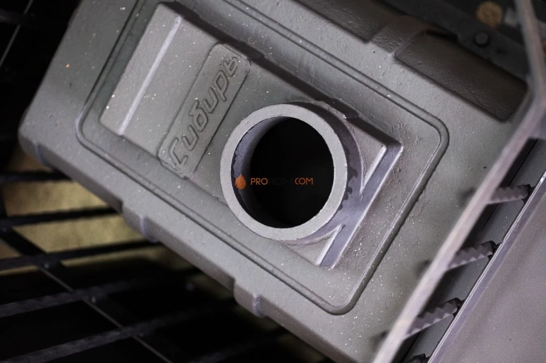 Чугунная банная печь "Сибирь-18" с панорамной топочной дверцей